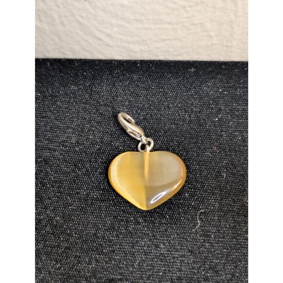 Vintage Butterscotch Cats Eye Glass Heart Charm - Picture 3 of 3